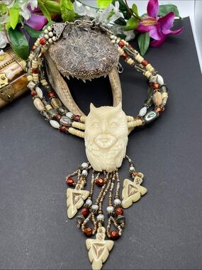 Carved bone southwestern choker necklace D38